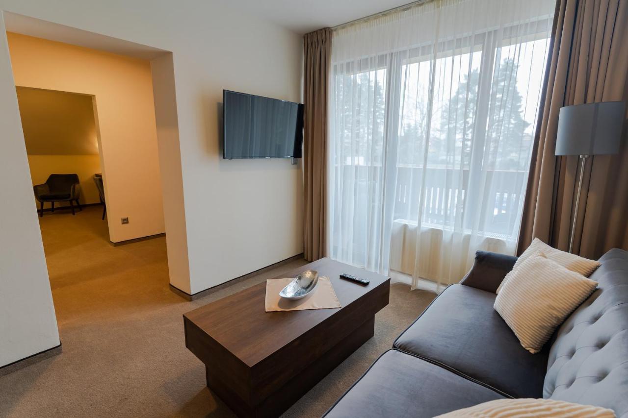 Hotel Demaenova **** ลิฟตอฟสกีมิคูลาช ภายนอก รูปภาพ
