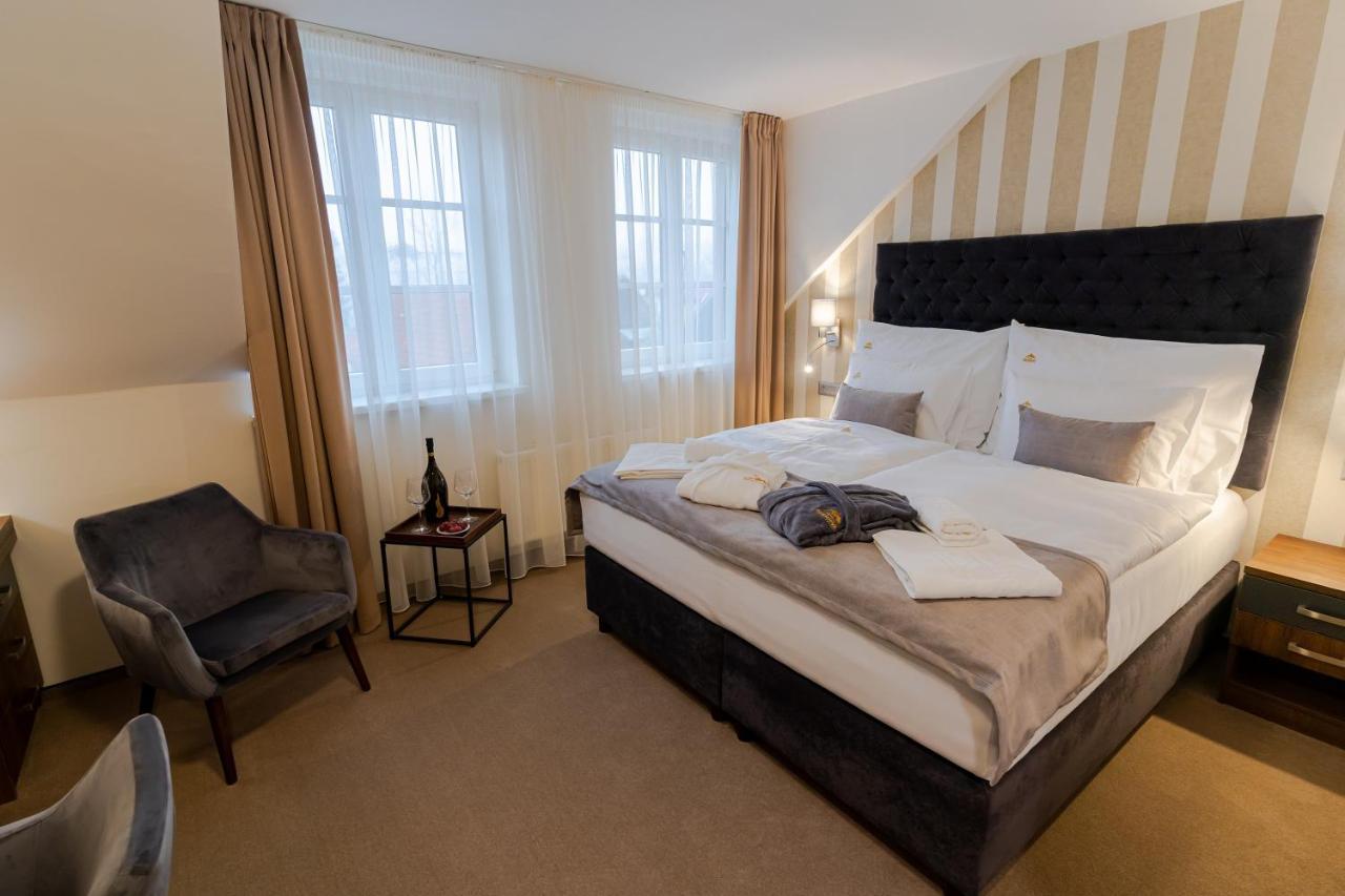 Hotel Demaenova **** ลิฟตอฟสกีมิคูลาช ภายนอก รูปภาพ